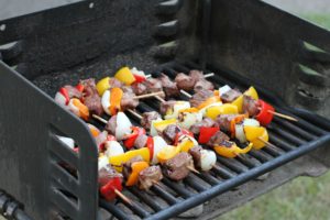 Grilled Sirloin Skewers with Peaches and Peppers